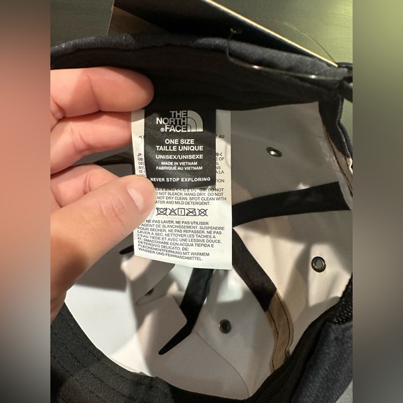 Supreme x The North Face Bleached cap - Picture 4 of 9